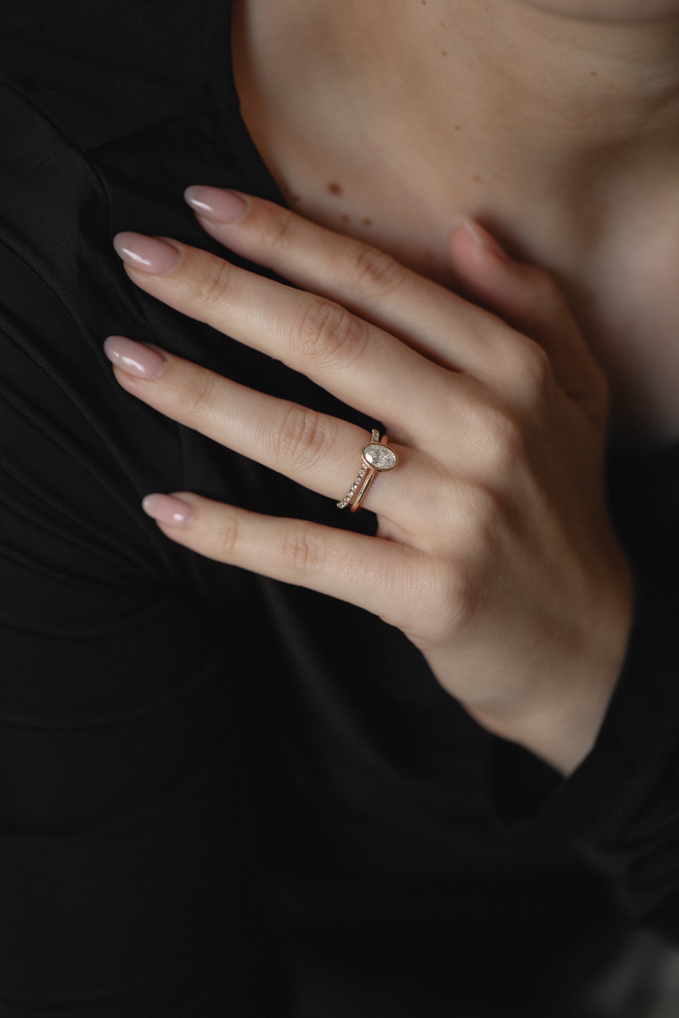 The Oval Bezel